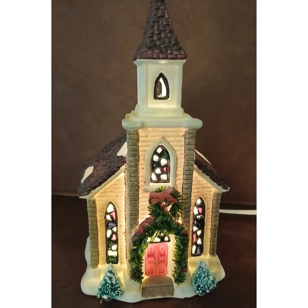 Christmas Bundle (2) Valley Mainstreet Collectors Churchs & 1992,1993 Light #138